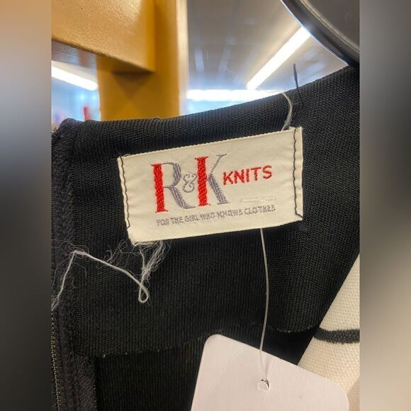 R & K KNits Ladies 10 Black White Long Dress - Picture 2 of 3